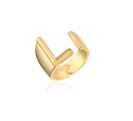 Anillo de Letras Dorado